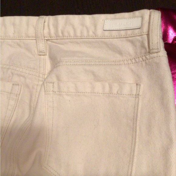 NEW! HP! π₯° Blank NYC Ecru Cropped jean - Picture 4 of 7